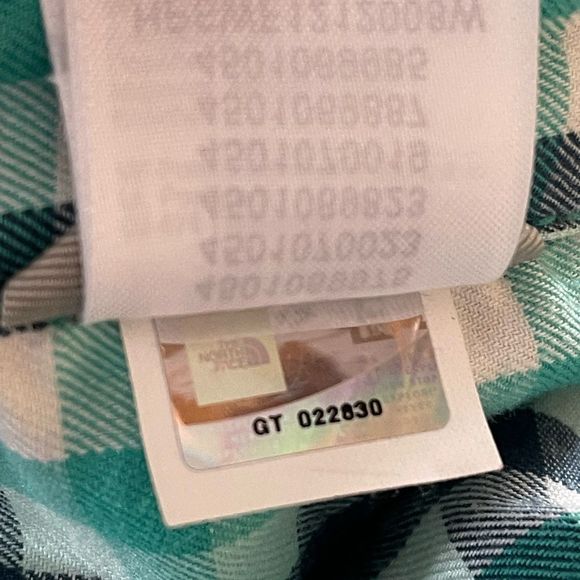 The North Face button down plaid shirt - Picture 9 of 9